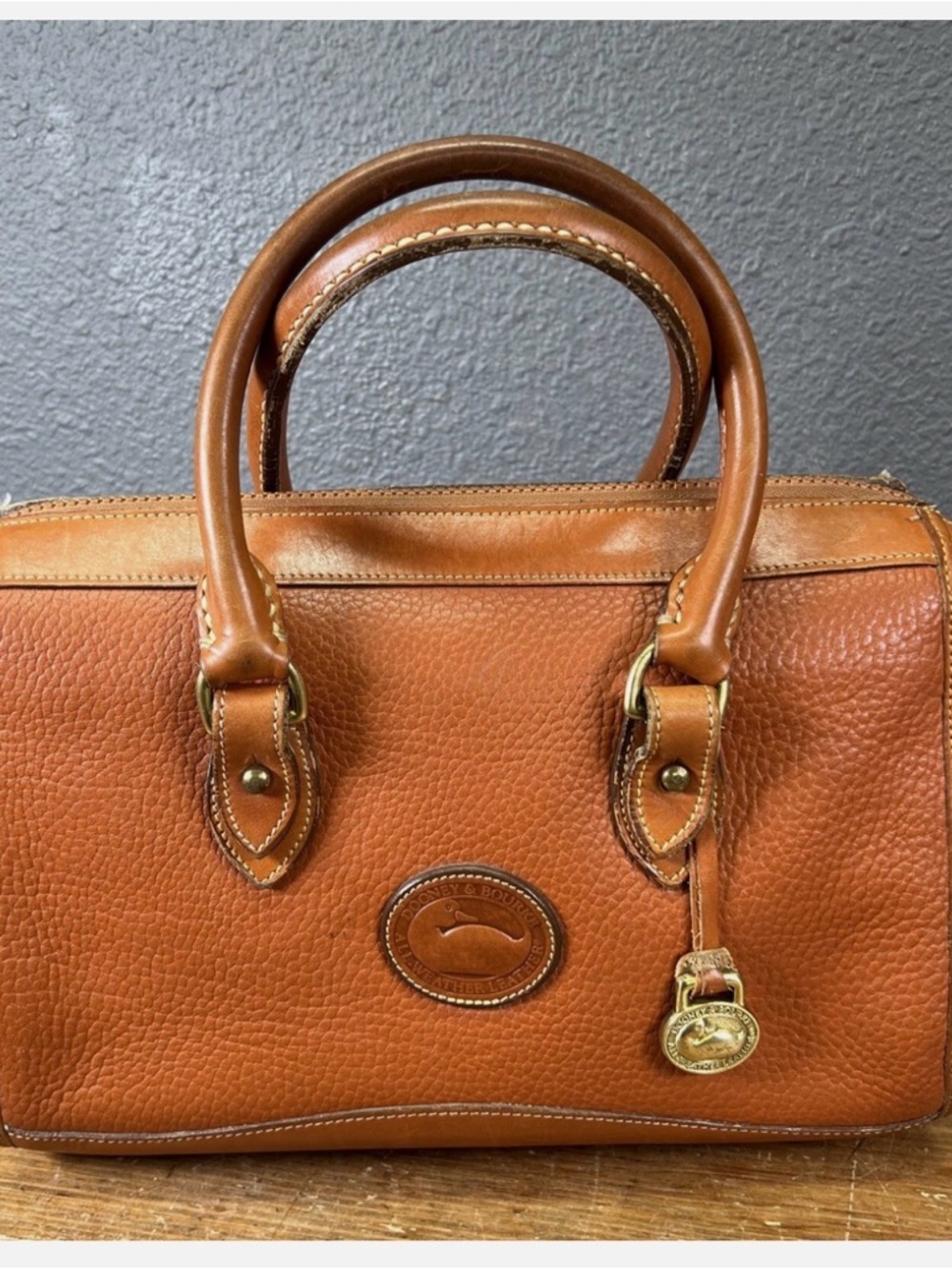 Vintage DOONEY & BOURKE Pebble British Tan Vachetta Leather Satchel Bag USA